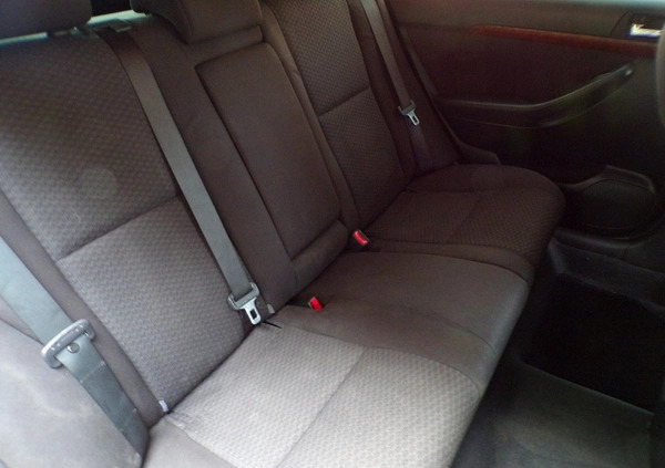 Toyota Avensis cena 13900 przebieg: 198000, rok produkcji 2005 z Kolno małe 407